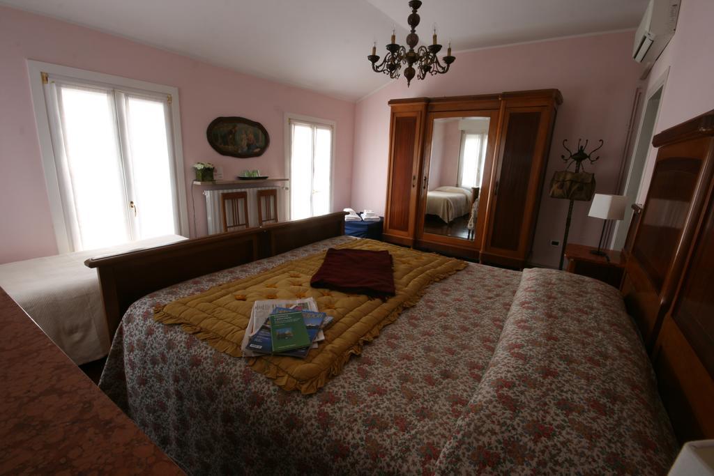 Corte Posta B&B - Parcheggio E Bagno In Camera Mantova Room photo