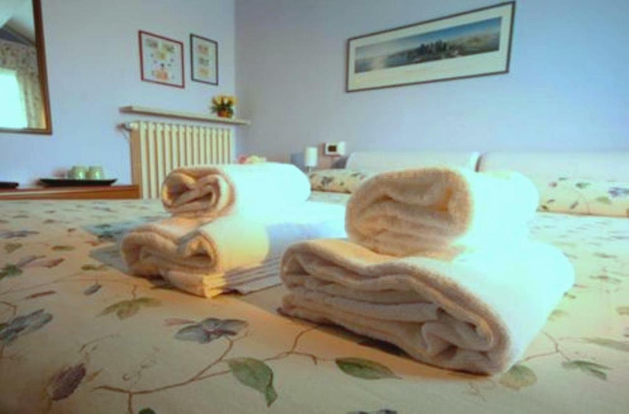 Corte Posta B&B - Parcheggio E Bagno In Camera Mantova Exterior photo